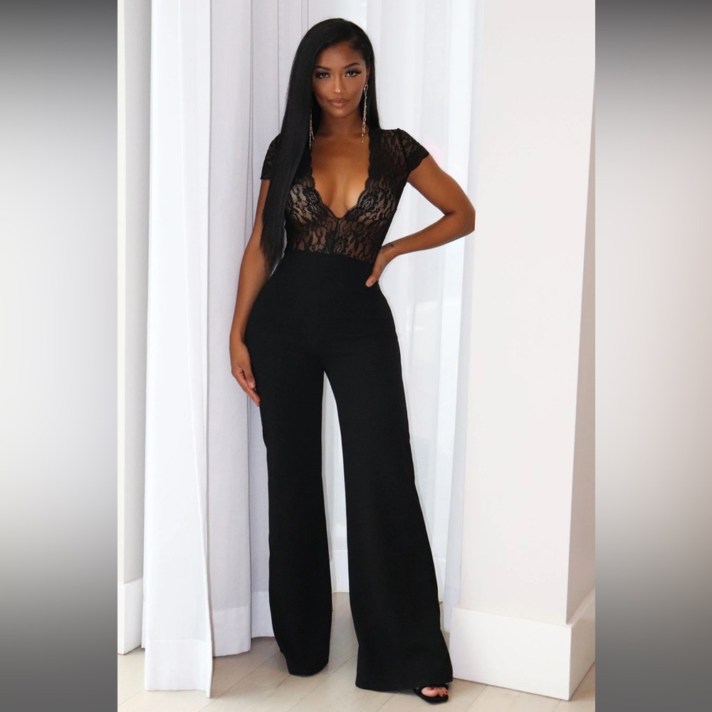 Fashion nova lace jumpsuit size S